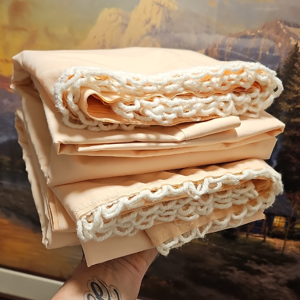 Pair Of Vintage Peach Crochet Trim Twin Flat Sheets
